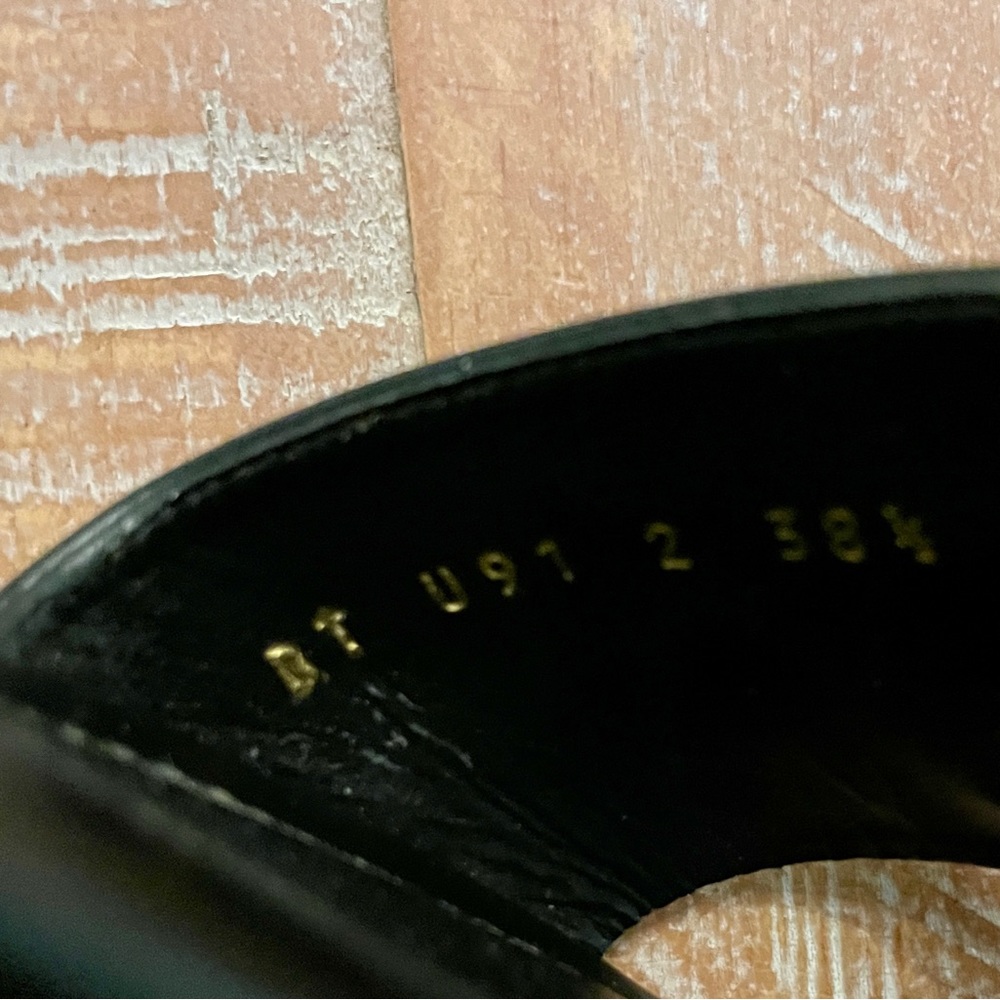 VALENTINO Slides - Picture 8 of 10